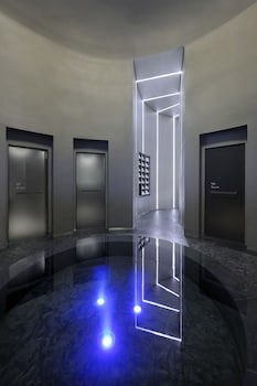 Armani Hotel Dubai, Burj Khalifa