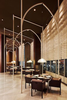 Armani Hotel Dubai, Burj Khalifa