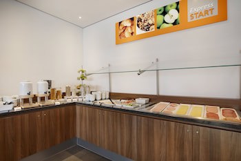 Holiday Inn Express Bremen Airport by IHG galeri fotoğrafı