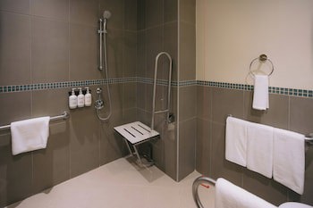 Holiday Inn Abu Dhabi by IHG galeri fotoğrafı
