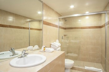 Puerto Nuevo Baja Hotel & Villas