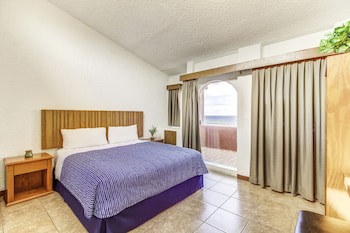 Puerto Nuevo Baja Hotel & Villas