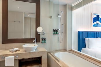 Crowne Plaza Abu Dhabi Yas Island by IHG galeri fotoğrafı