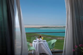 Crowne Plaza Abu Dhabi Yas Island, An Ihg Hotel