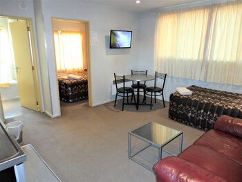 Bealey Avenue Motel