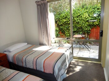 Bealey Avenue Motel