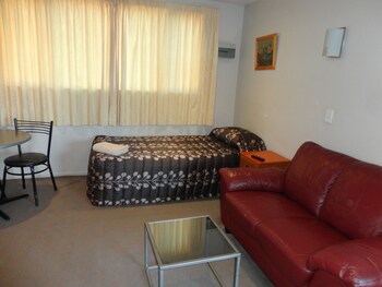 Bealey Avenue Motel