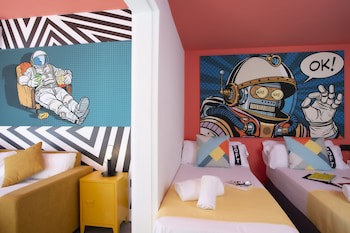 Casual Pop Art