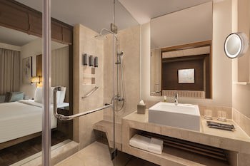 Courtyard By Marriott Gurugram Downtown