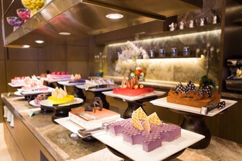 Courtyard By Marriott Gurugram Downtown