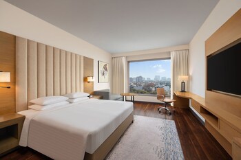 Courtyard By Marriott Gurugram Downtown