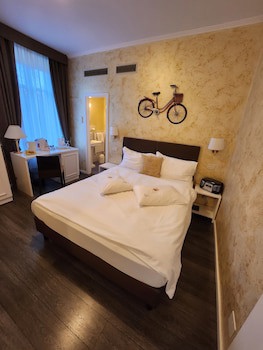 Hotel Millennium