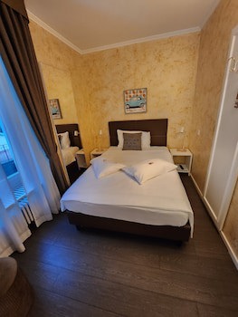 Hotel Millennium