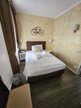 Hotel Millennium