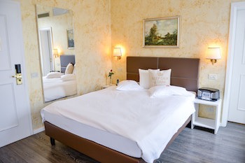 Hotel Millennium