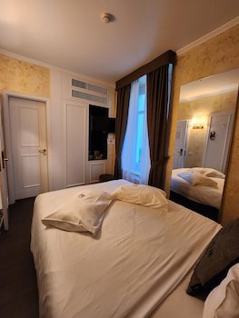Hotel Millennium