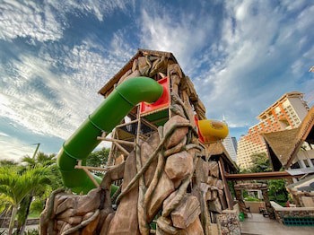 Centara Grand Mirage Beach Resort Pattaya