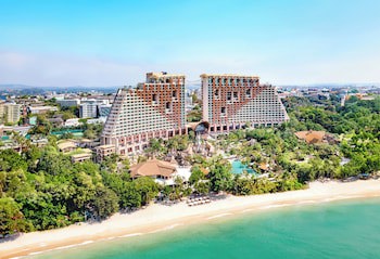Centara Grand Mirage Beach Resort Pattaya