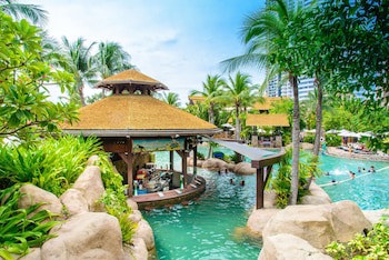 Centara Grand Mirage Beach Resort Pattaya