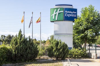 Holiday Inn Express Barcelona - Sant Cugat, An Ihg Hotel