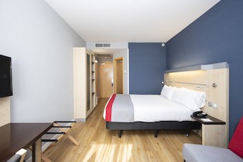Holiday Inn Express Barcelona - Sant Cugat, An Ihg Hotel