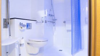Holiday Inn Express Barcelona - Sant Cugat, An Ihg Hotel
