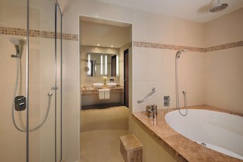 Avani Deira Dubai Hotel