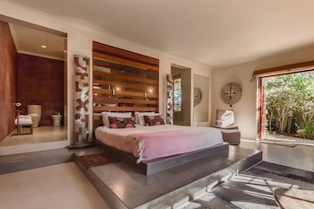 Singa Lodge - Lion Roars Hotels & Lodge