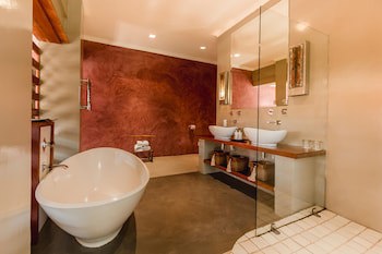 Singa Lodge - Lion Roars Hotels & Lodge