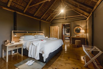 Bukela Game Lodge Amakhala Game Reserve