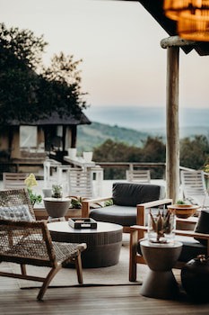 Bukela Game Lodge Amakhala Game Reserve