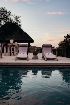 Bukela Game Lodge Amakhala Game Reserve