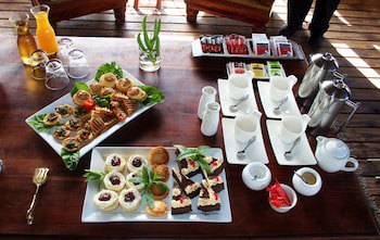 Bukela Game Lodge Amakhala Game Reserve