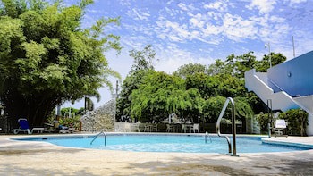 Costa Bahia Hotel & Convention Center