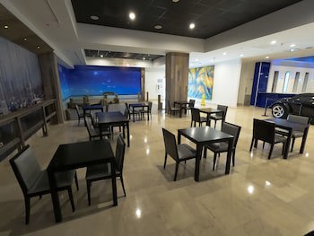 Costa Bahia Hotel & Convention Center