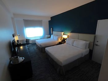 Costa Bahia Hotel & Convention Center