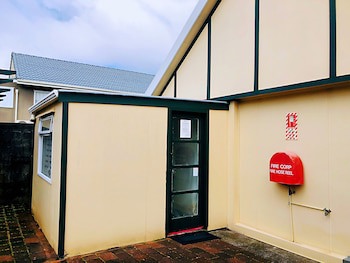Tudor Court Motor Lodge