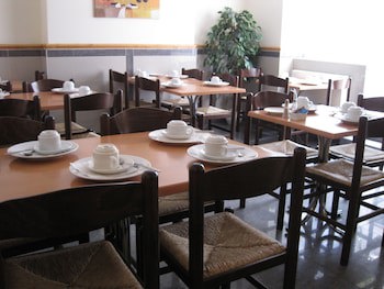 Elmwood Hotel