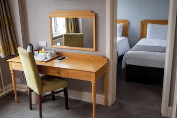 Commodore Hotel Bournemouth By Greene King Inns