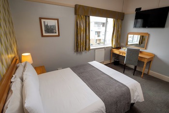 Commodore Hotel Bournemouth By Greene King Inns