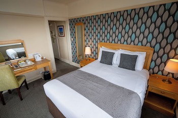 Commodore Hotel Bournemouth By Greene King Inns