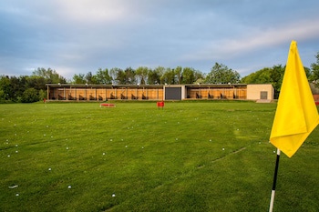 Mercure Newcastle George Washington Hotel Golf And Spa