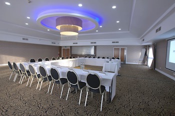 Mercure Newcastle George Washington Hotel Golf And Spa