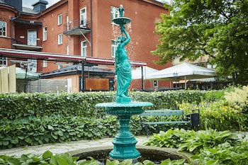 Hotel Bishops Arms