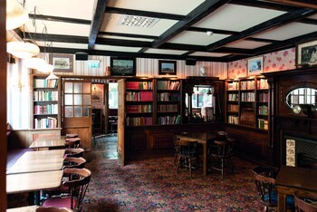 Hotel Bishops Arms