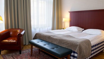 Hotel Bishops Arms