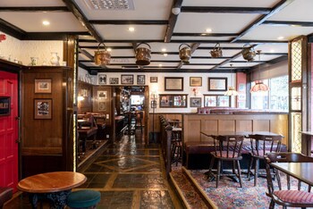 Hotel Bishops Arms