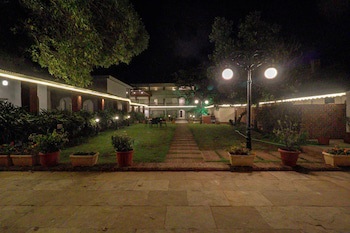 Citrus Chambers Mahabaleshwar