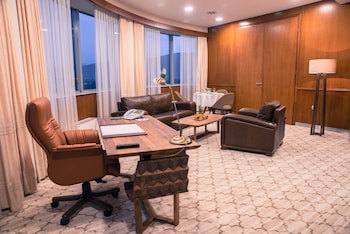 Radon Plaza