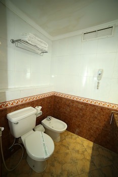Awal Hotel